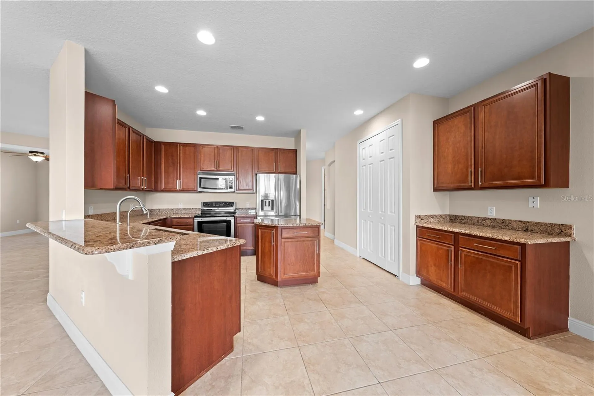 3817 Golden Feather Way Kissimmee FL 34746
