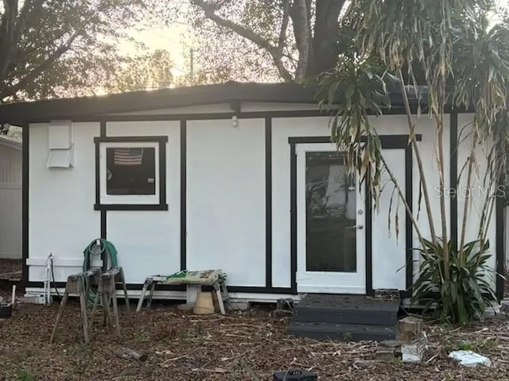 8444 8th Way N St Petersburg FL 33702