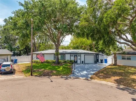 8444 8th Way N St Petersburg FL 33702