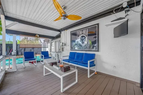 8444 8th Way N St Petersburg FL 33702