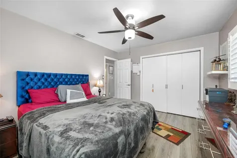 8444 8th Way N St Petersburg FL 33702