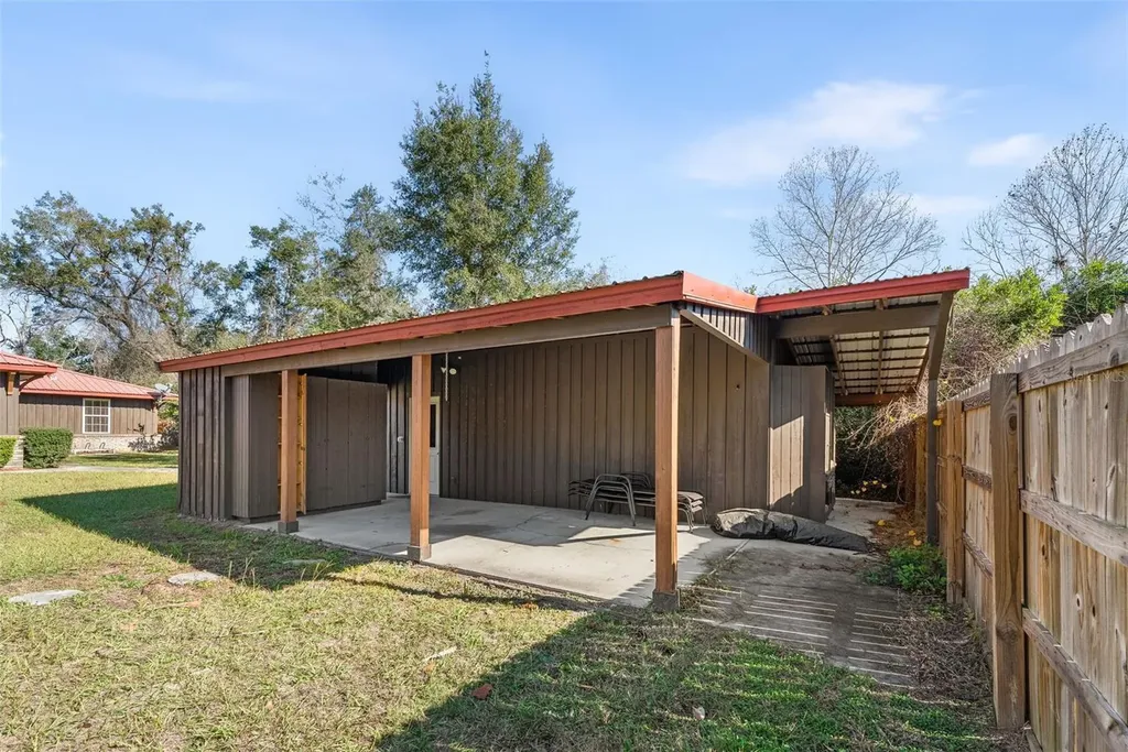 137 SW Meadow Terrace Lake City FL 32024