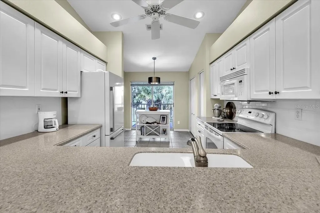 9601 Castle Point Drive Sarasota FL 34238