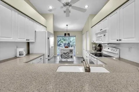 9601 Castle Point Drive Sarasota FL 34238