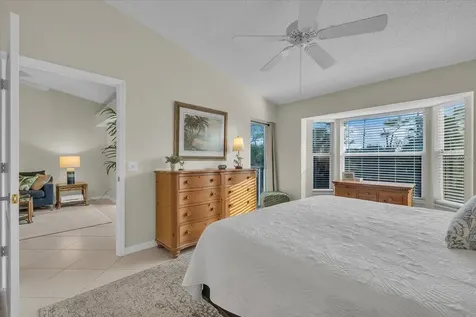 9601 Castle Point Drive Sarasota FL 34238