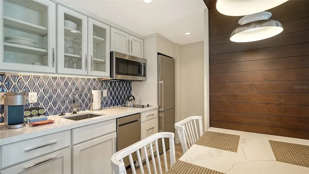 225 Sands Point Road Longboat Key FL 34228