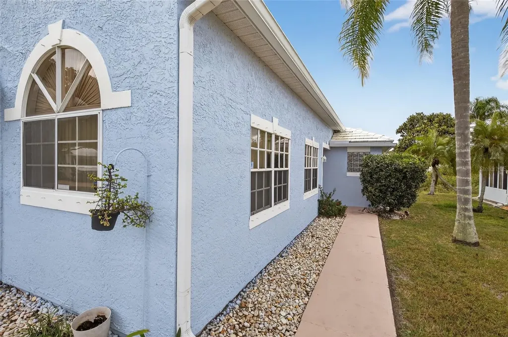 1924 Sugarberry Circle Palm Bay FL 32905