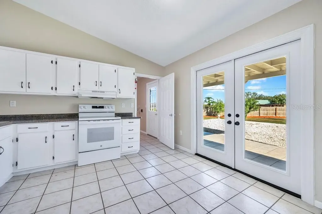 3808 W Country Loop Lakeland FL 33811