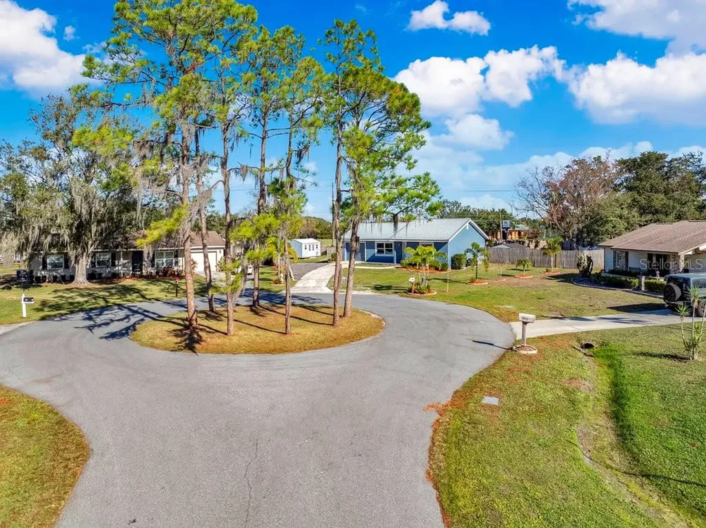 3808 W Country Loop Lakeland FL 33811