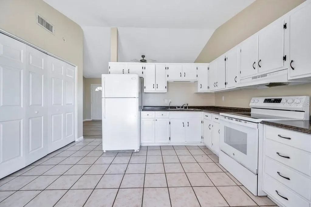 3808 W Country Loop Lakeland FL 33811