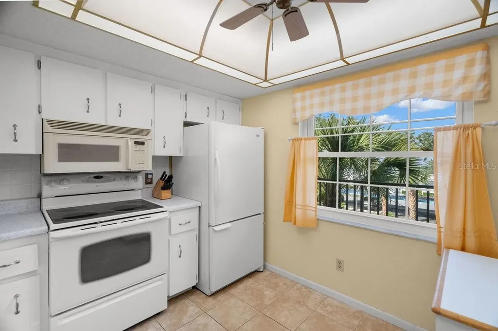 871 New York Avenue Dunedin FL 34698