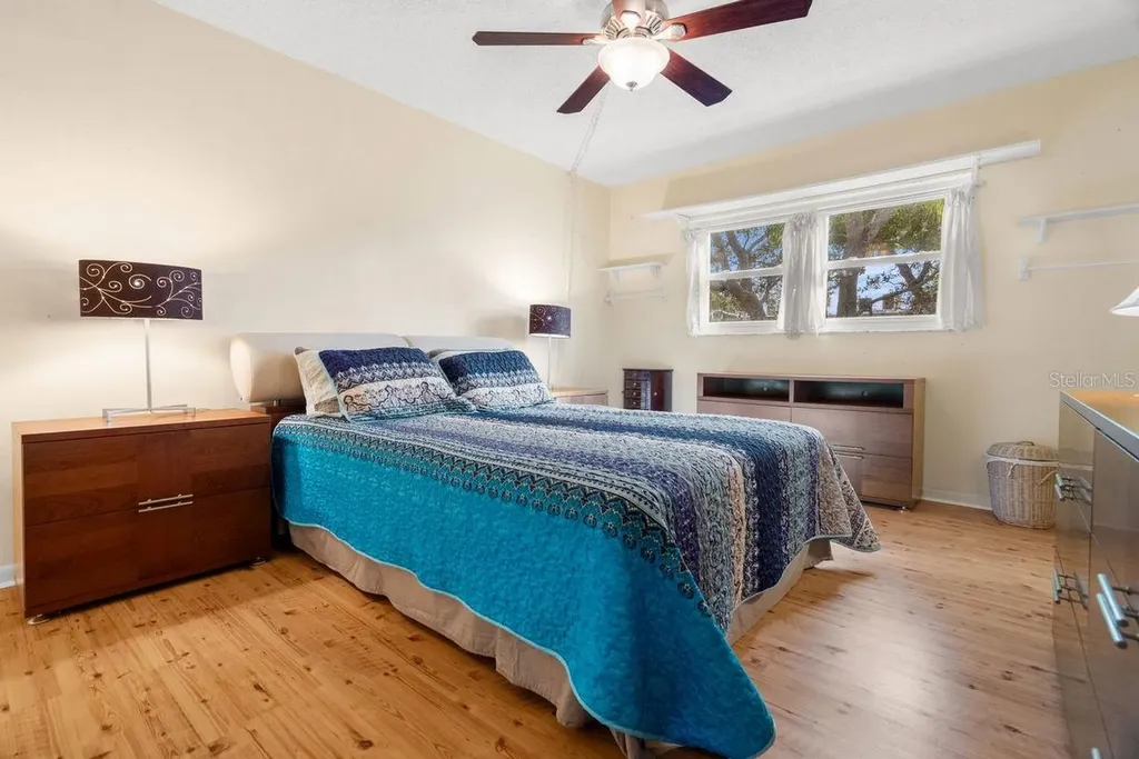 871 New York Avenue Dunedin FL 34698