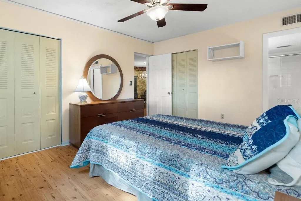 871 New York Avenue Dunedin FL 34698