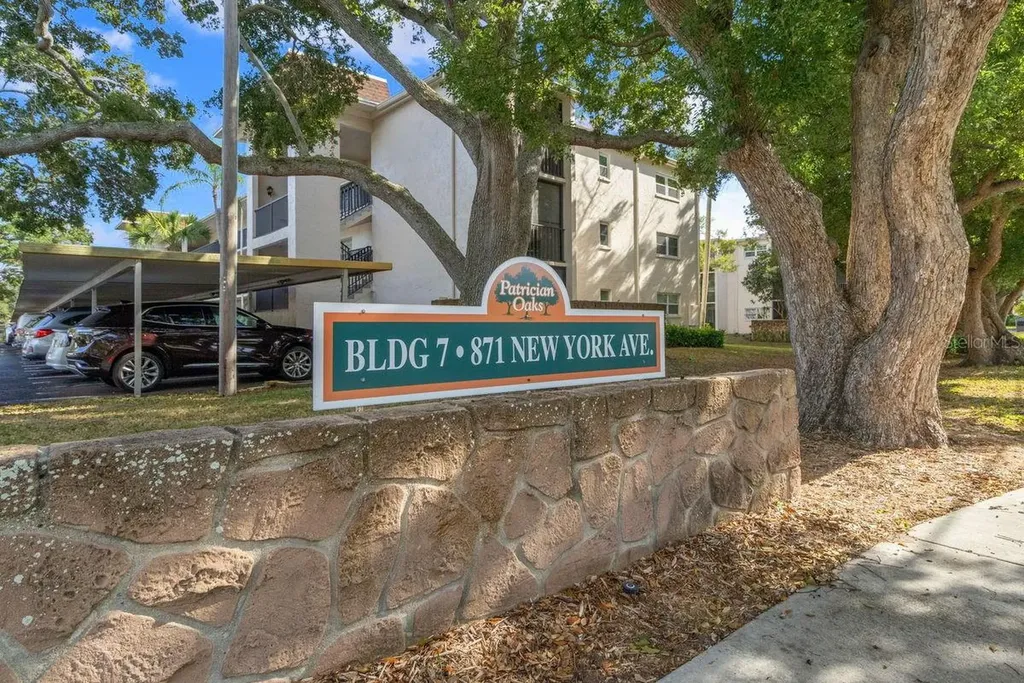 871 New York Avenue Dunedin FL 34698