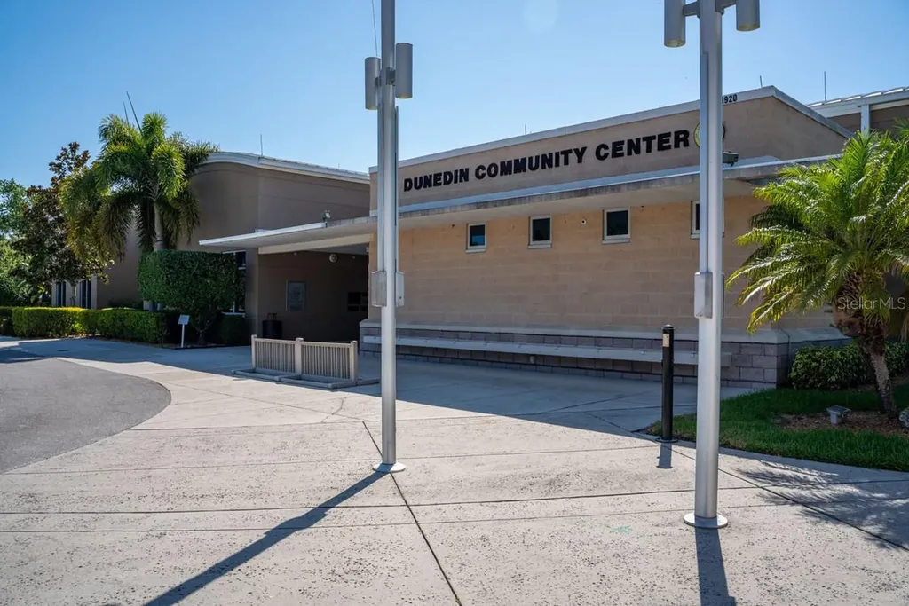 871 New York Avenue Dunedin FL 34698