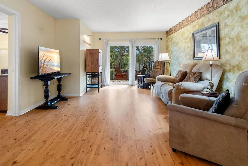 871 New York Avenue Dunedin FL 34698