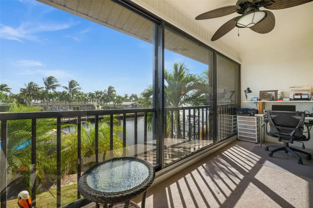 4803 SW Santa Barbara Court Cape Coral FL 33914