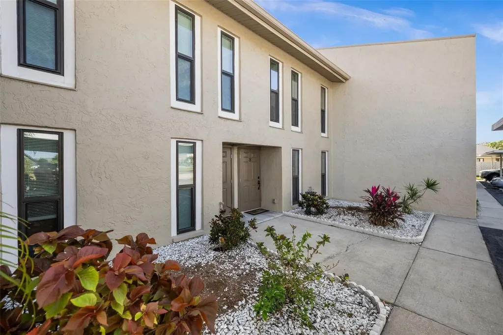 4803 SW Santa Barbara Court Cape Coral FL 33914
