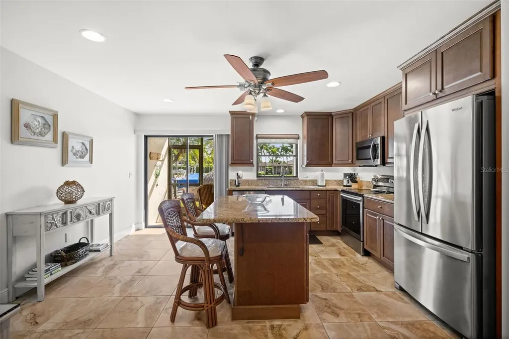 4803 SW Santa Barbara Court Cape Coral FL 33914