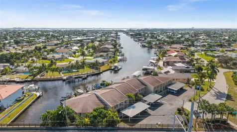 4803 SW Santa Barbara Court Cape Coral FL 33914