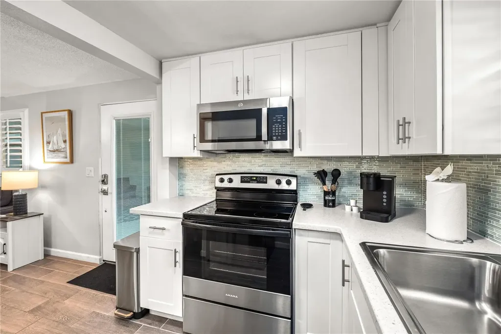 1123 Crescent Street Sarasota FL 34242