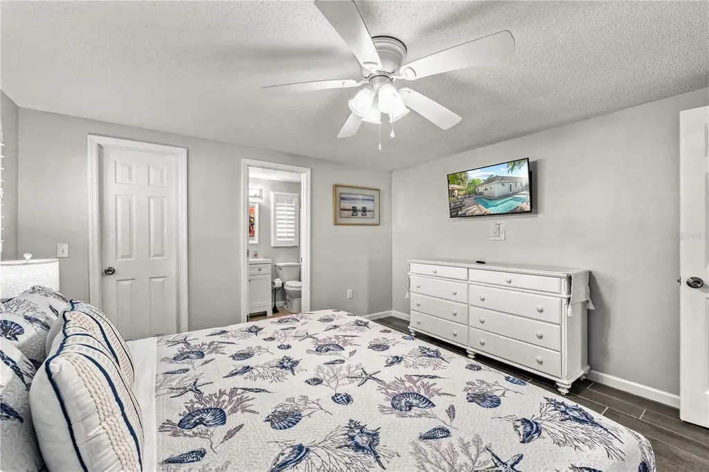 1123 Crescent Street Sarasota FL 34242