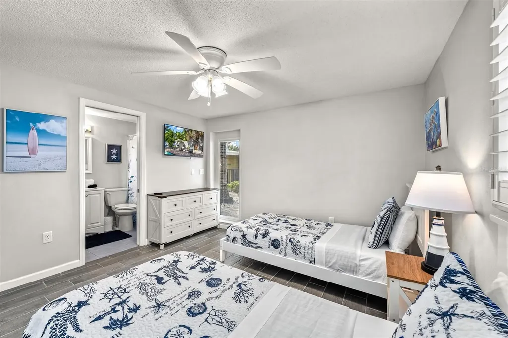 1123 Crescent Street Sarasota FL 34242