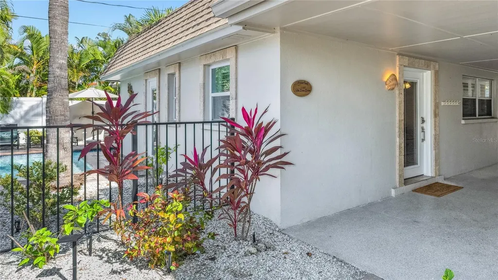 1123 Crescent Street Sarasota FL 34242