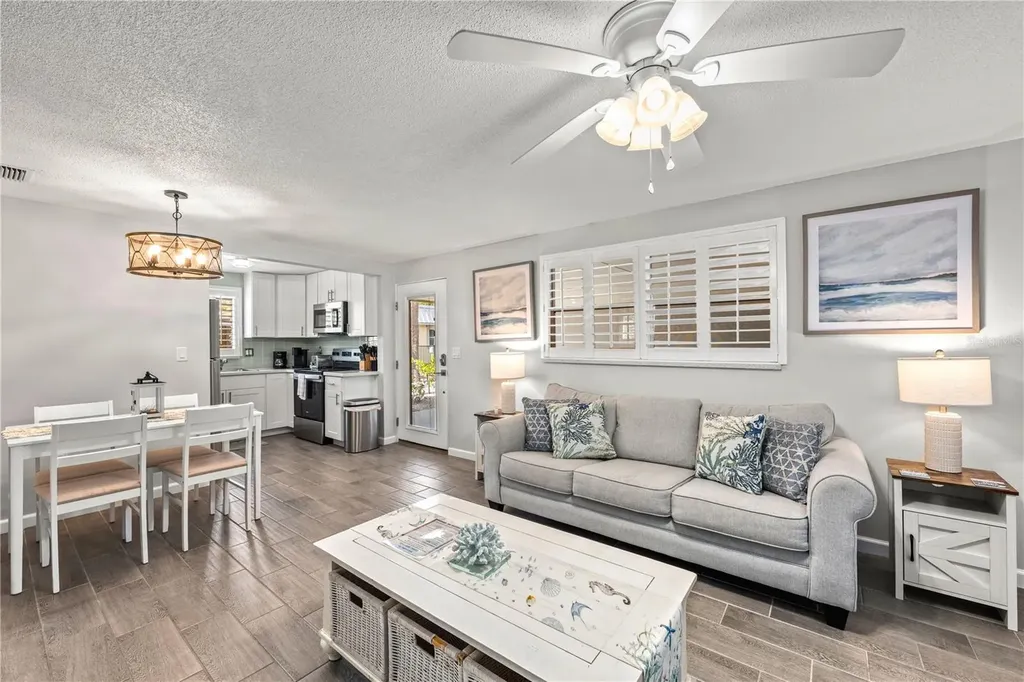 1123 Crescent Street Sarasota FL 34242