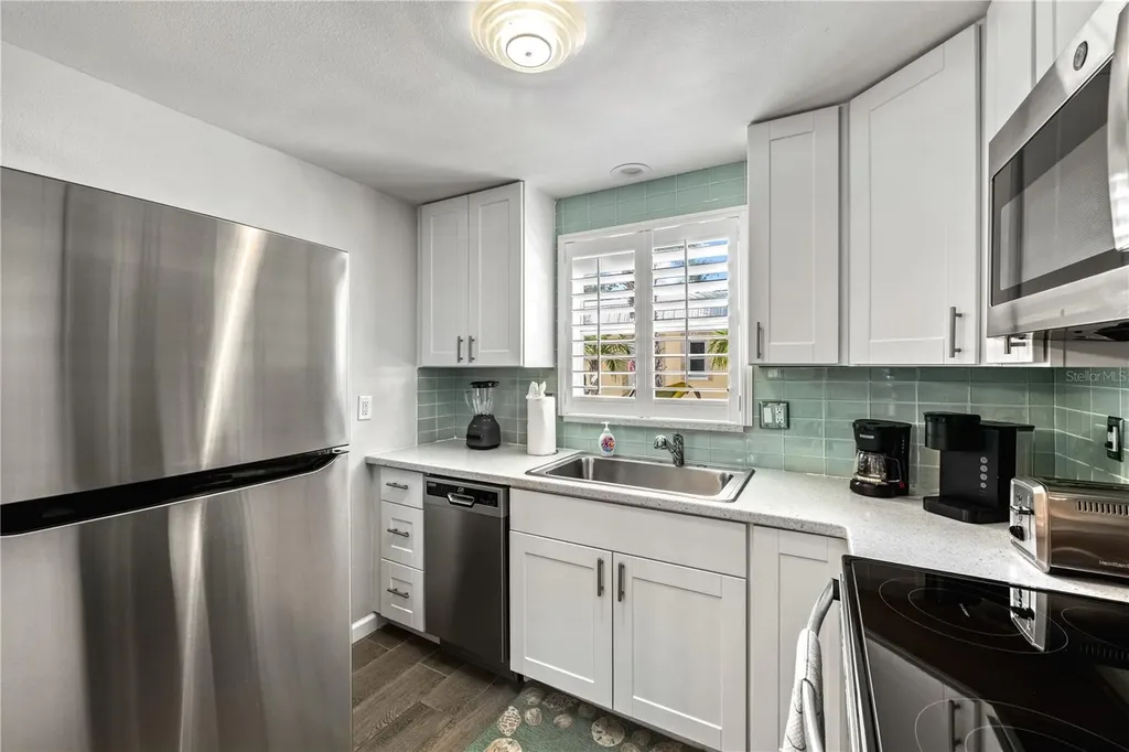 1123 Crescent Street Sarasota FL 34242