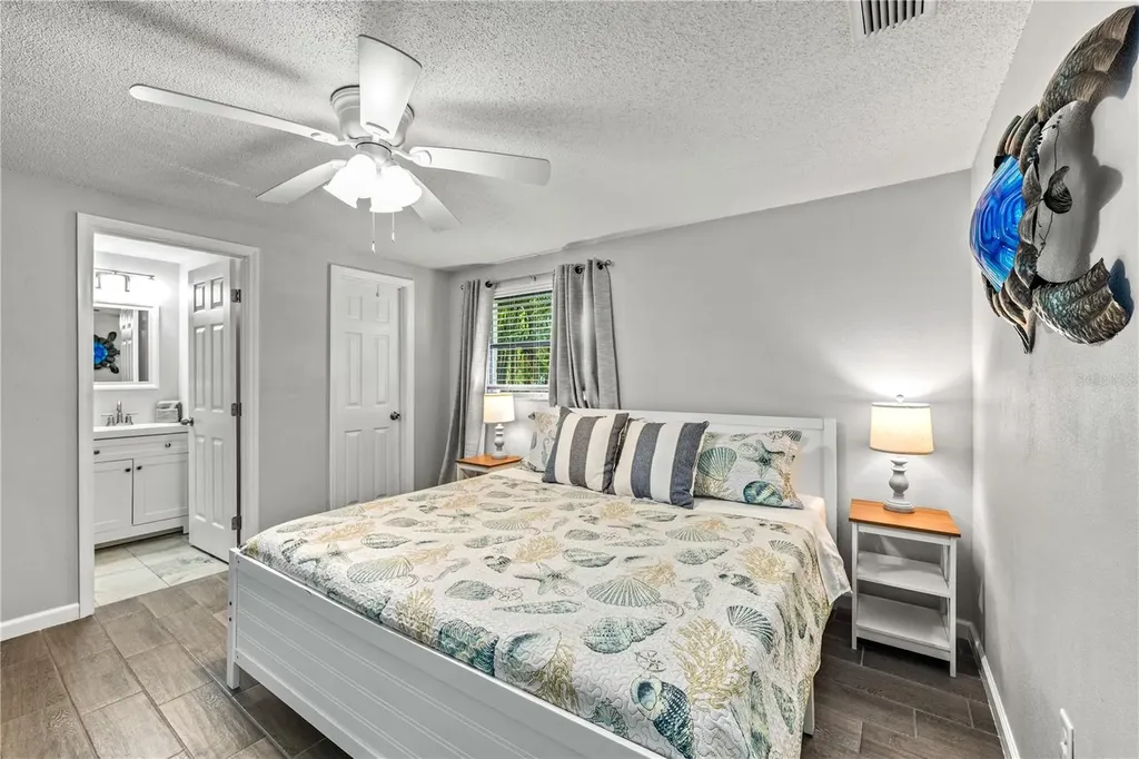 1123 Crescent Street Sarasota FL 34242