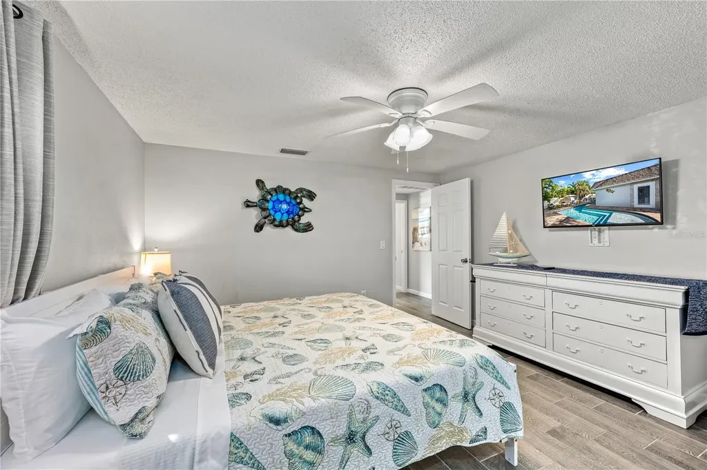 1123 Crescent Street Sarasota FL 34242