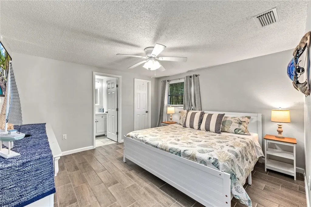 1123 Crescent Street Sarasota FL 34242