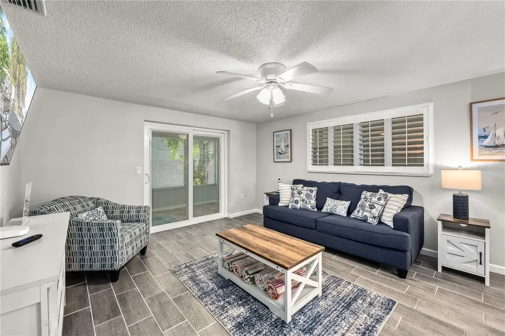 1123 Crescent Street Sarasota FL 34242