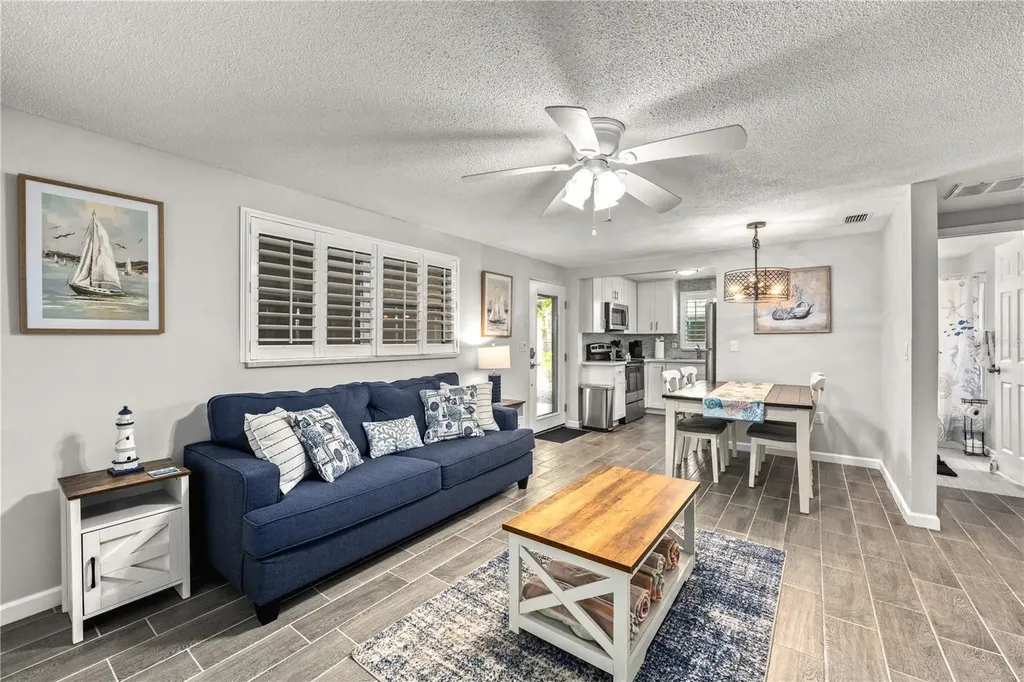 1123 Crescent Street Sarasota FL 34242