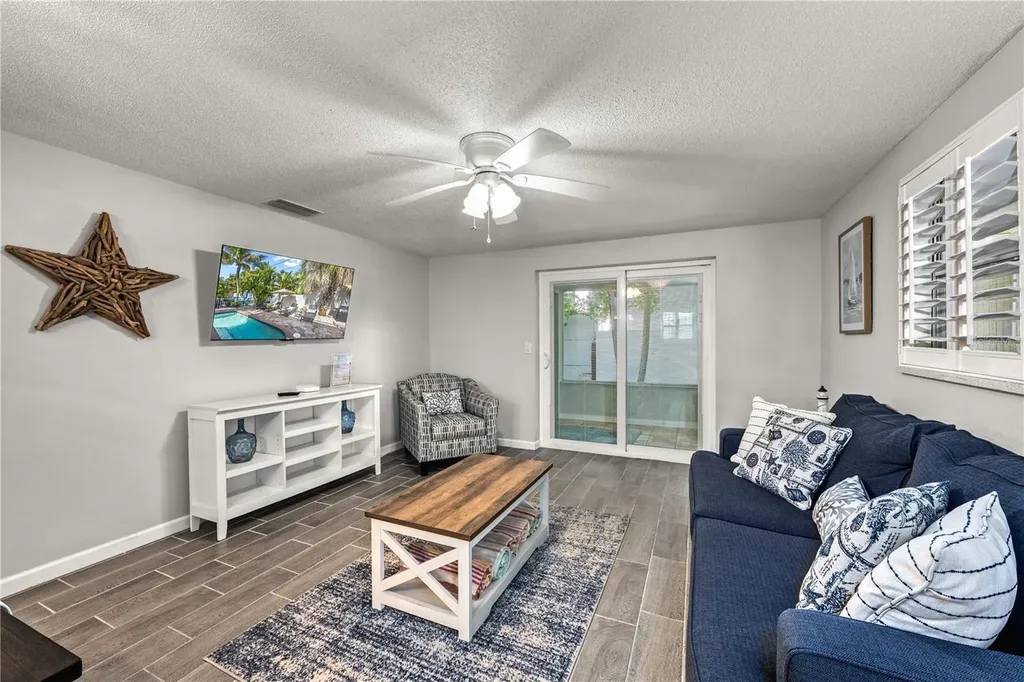 1123 Crescent Street Sarasota FL 34242