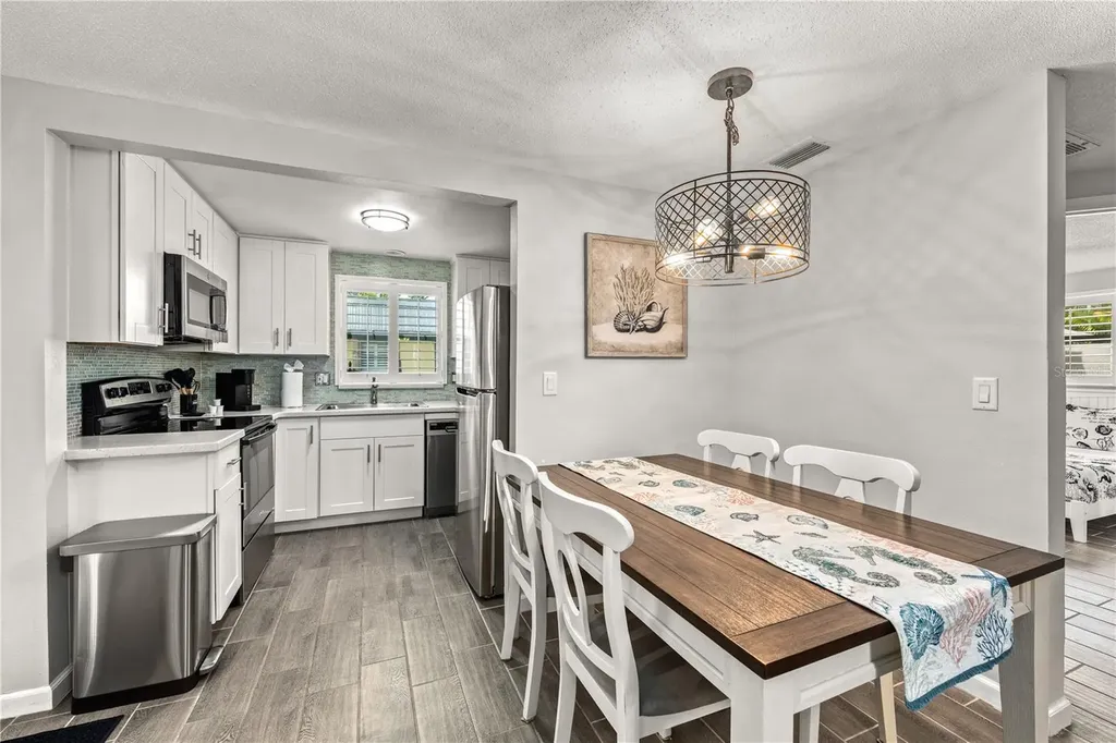 1123 Crescent Street Sarasota FL 34242