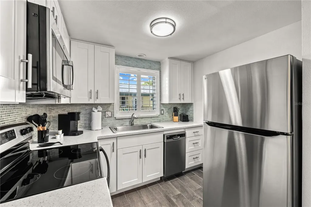 1123 Crescent Street Sarasota FL 34242