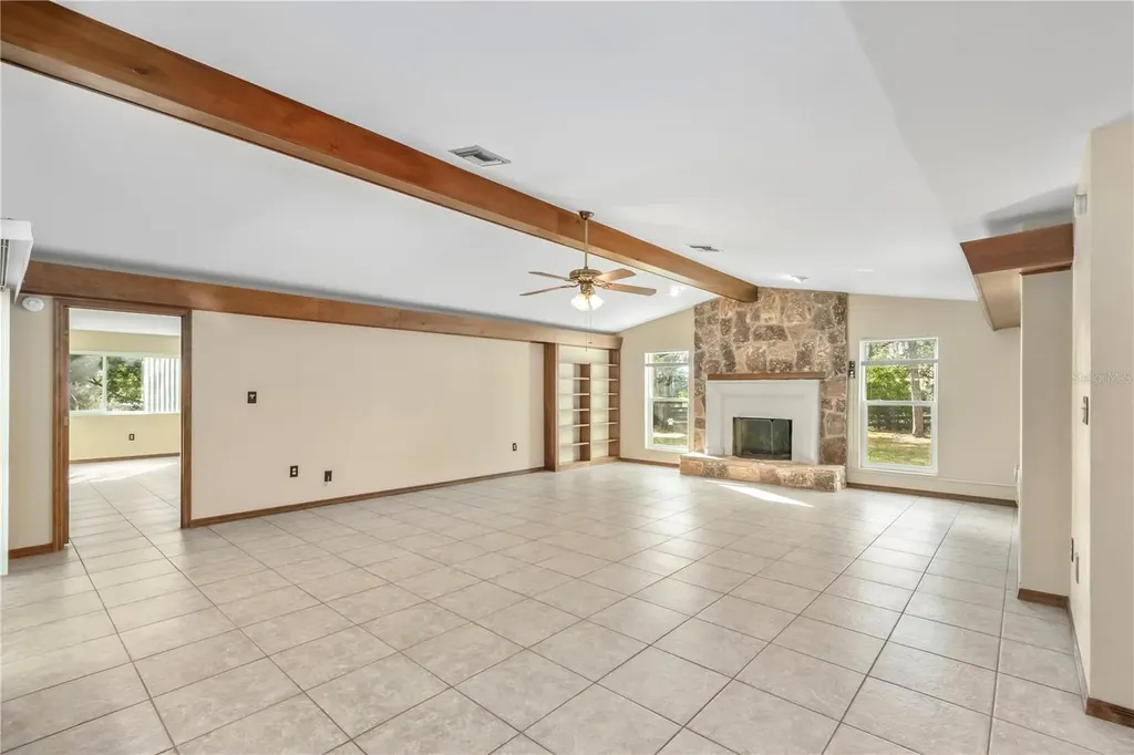 2902 Marion County Road Weirsdale FL 32195