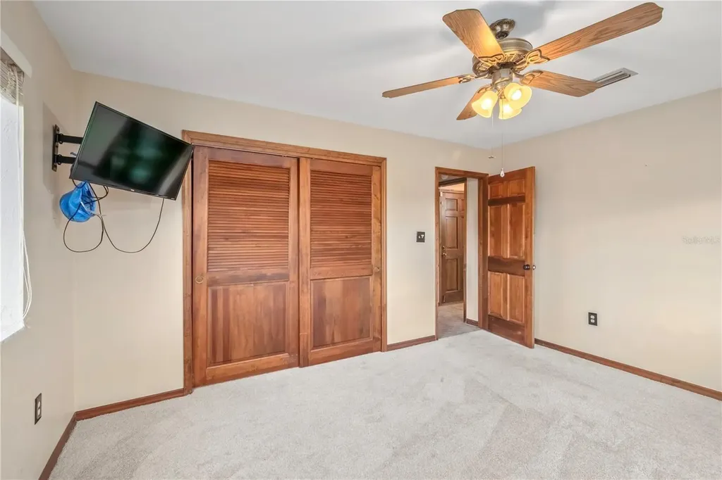 2902 Marion County Road Weirsdale FL 32195