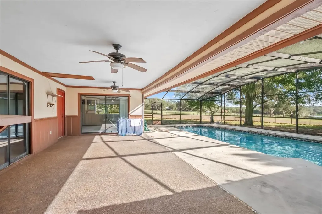2902 Marion County Road Weirsdale FL 32195