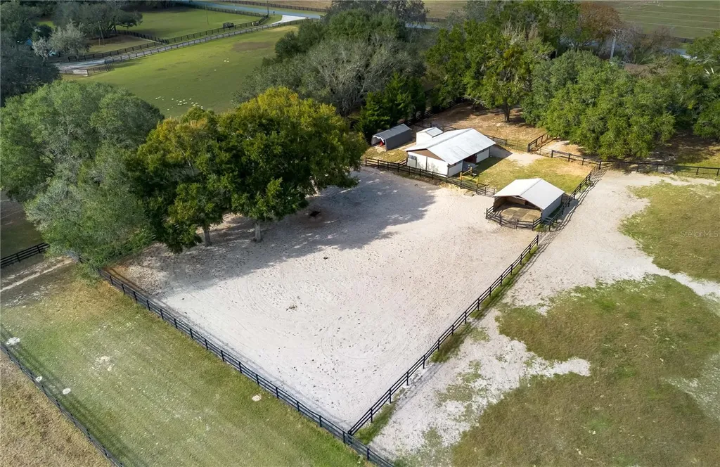 2902 Marion County Road Weirsdale FL 32195