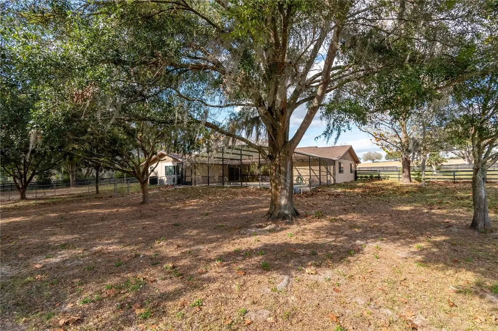 2902 Marion County Road Weirsdale FL 32195
