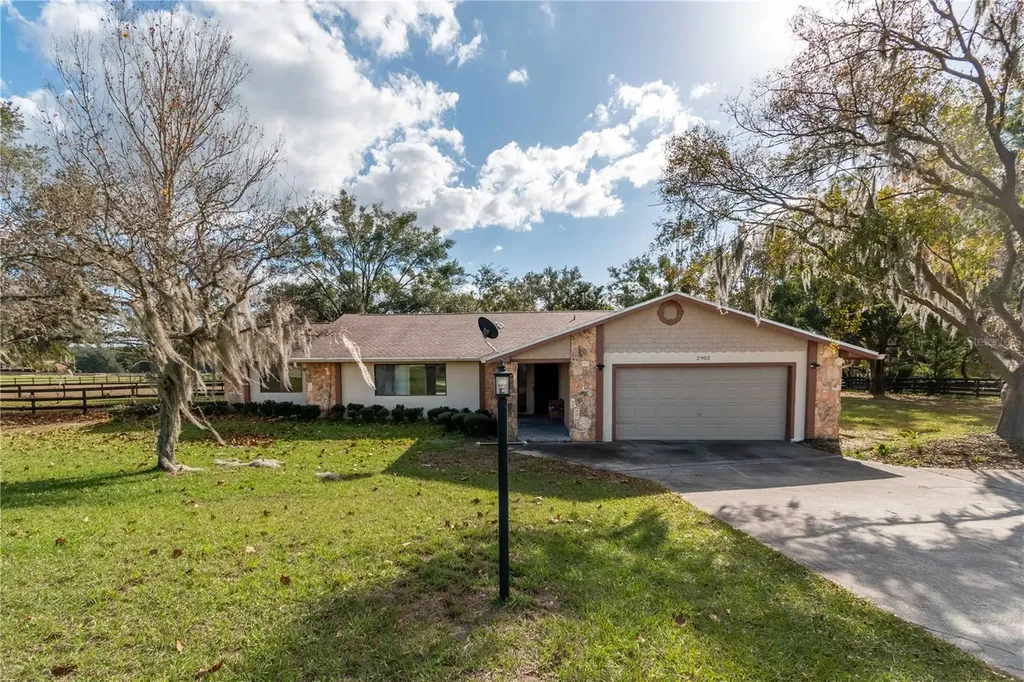 2902 Marion County Road Weirsdale FL 32195