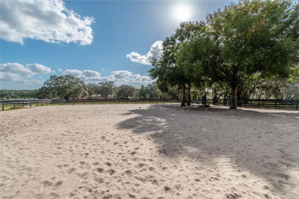 2902 Marion County Road Weirsdale FL 32195
