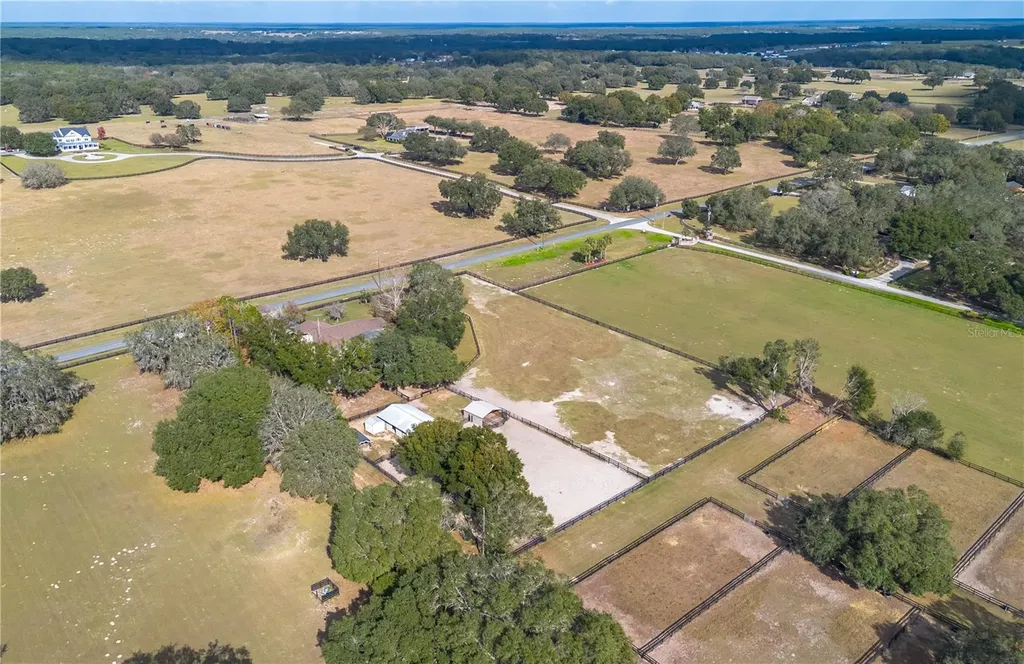 2902 Marion County Road Weirsdale FL 32195