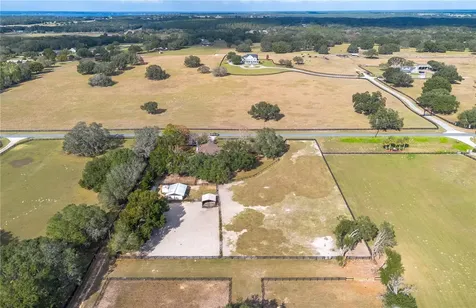 2902 Marion County Road Weirsdale FL 32195