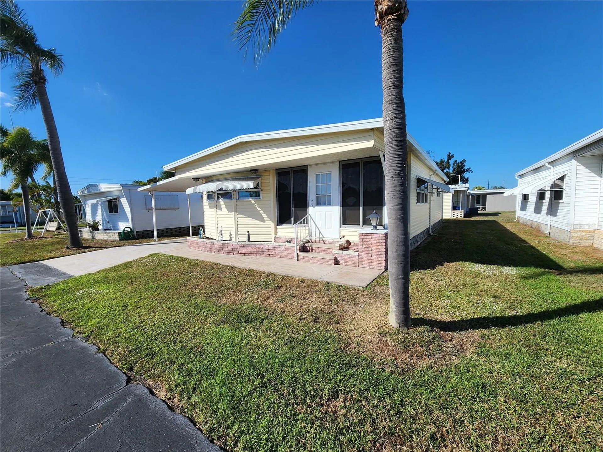 603 Cyprus Court Bradenton FL 34207