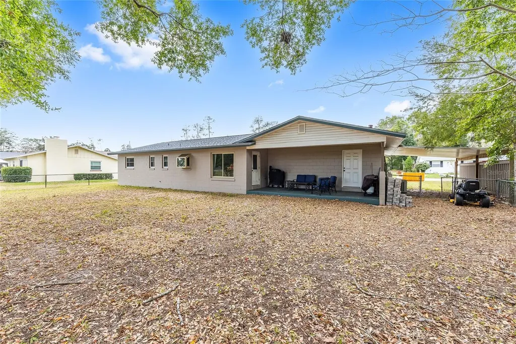 903 NE 17th Court Ocala FL 34470
