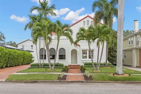 615 16th Avenue NE St Petersburg FL 33704